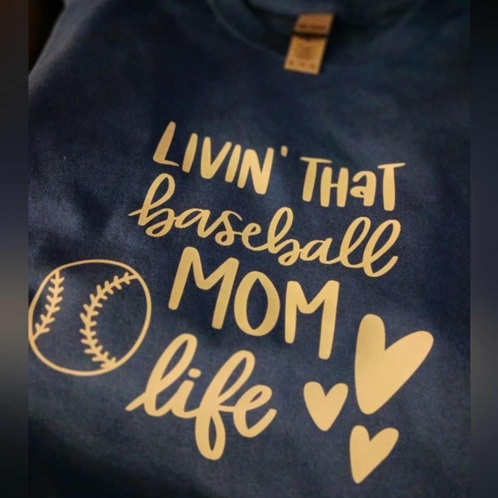 Customized Graphic Tee Shirts